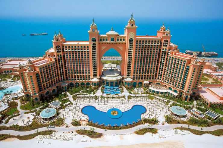 <strong>Top 10 Best Resorts </strong> in Dubai To Stay