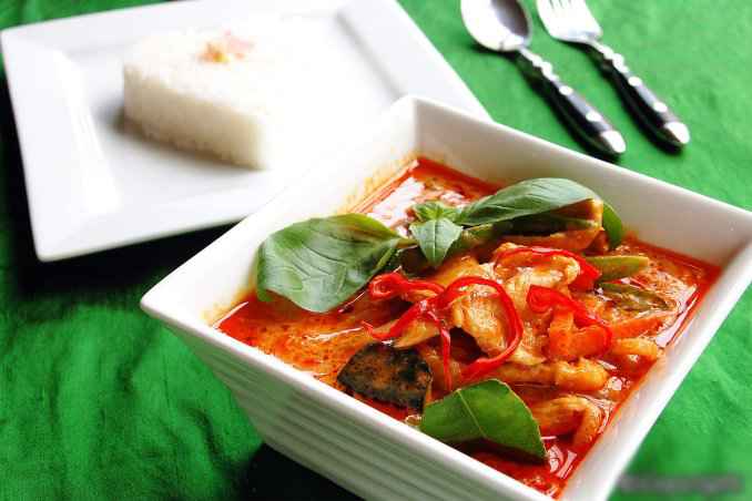 Top 10 Delicious Foods To Try in Thailand