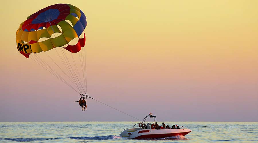 Parasailing Adventure on Jumeirah Beach