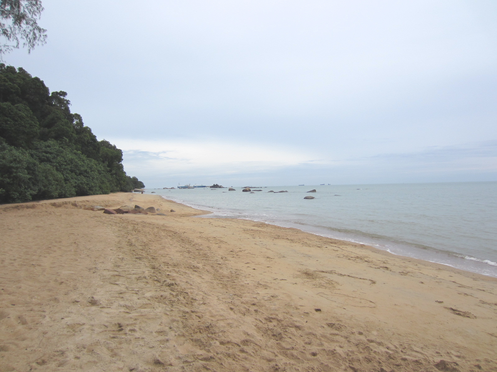 8 tranquil beaches in Malacca where you can easily find good spot